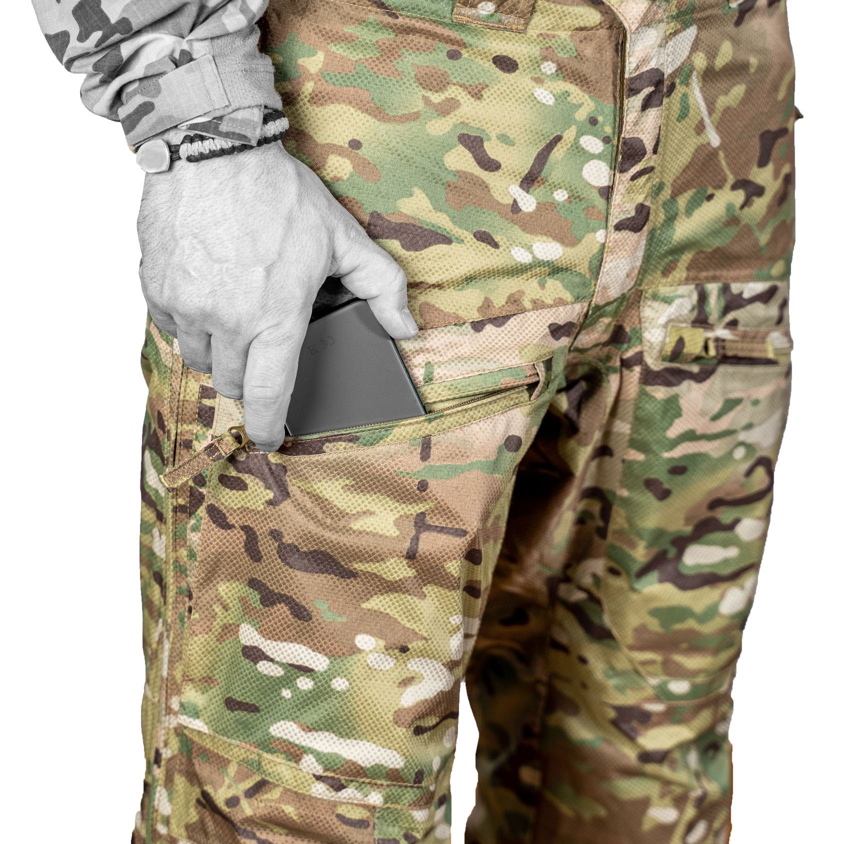 PhotoBank__19_MTL Shields Pants_MLV__10123_03_multicam